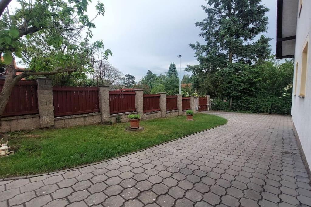 Klasicky Dum, 5 Loznic , 5 Bedrooms, Tatil Evi Prag