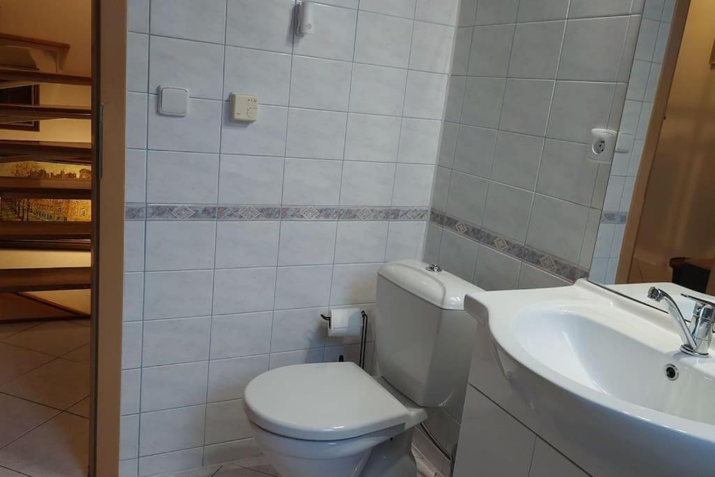 Klasicky Dum, 5 Loznic , 5 Bedrooms, Tatil Evi Prag